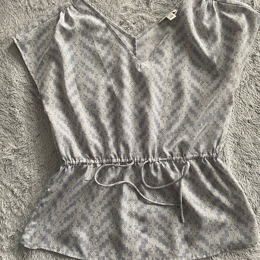 Banana Republic size PM blouse 😍